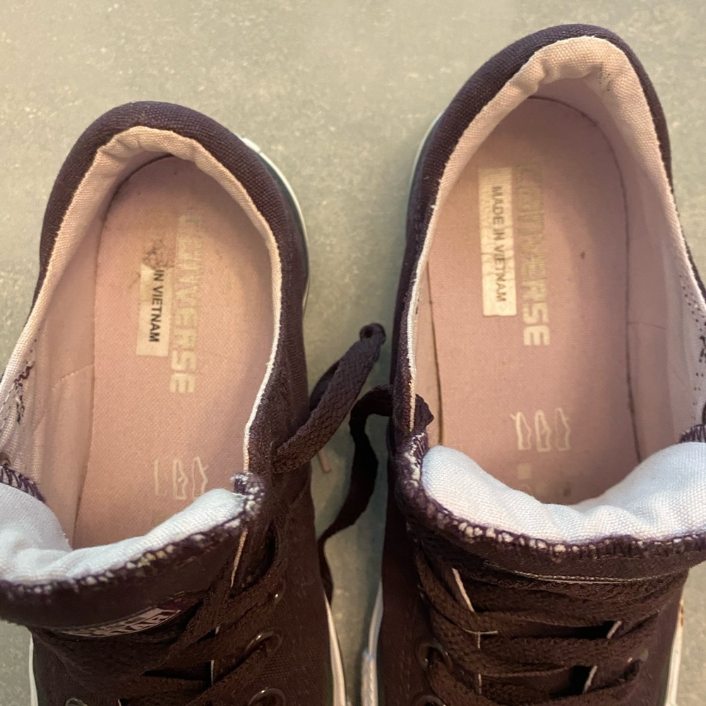 Converse Dark Plum Canvas Sneakers - size 7. - Picture 8 of 8